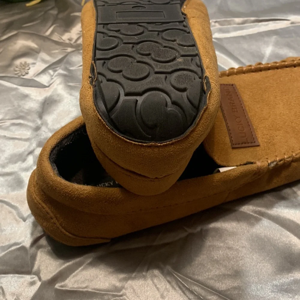 🌹 LUCKY BRAND • Brown Faux Suede WARM COZY MENS SLIP ON LOUNGE HOUSE SHOES •